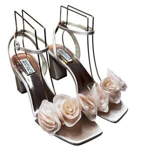 Badgley Mishka Carli Rosette Block Heels Rose  Detail Blush Nude NEW 8.5